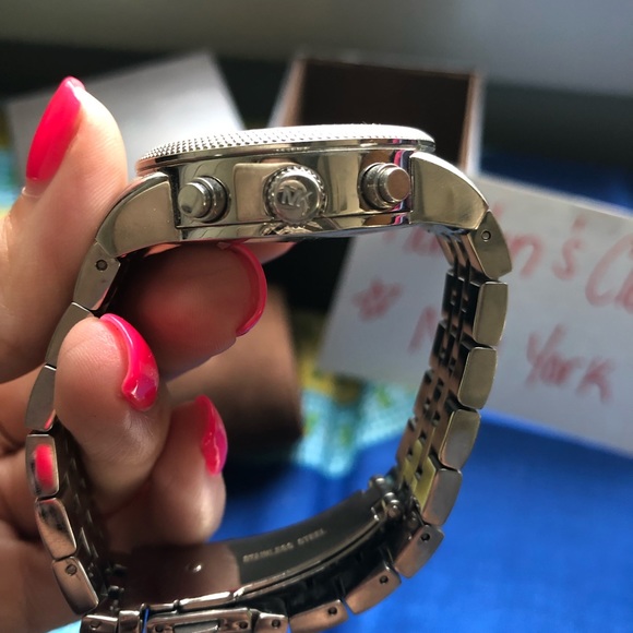 Michael Kors Women's Watch - Picture 3 of 6